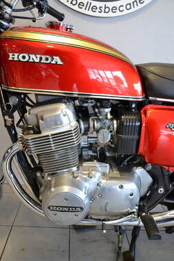 Honda CB750 K2 (9)