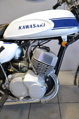 Kawasaki 500H1 Mach 3 (13)