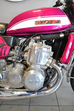 Suzuki 750 GT (12)