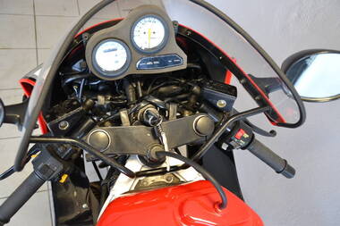 Suzuki 750GSXR 85 (8)