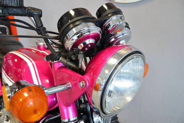 Suzuki GT750K (1)